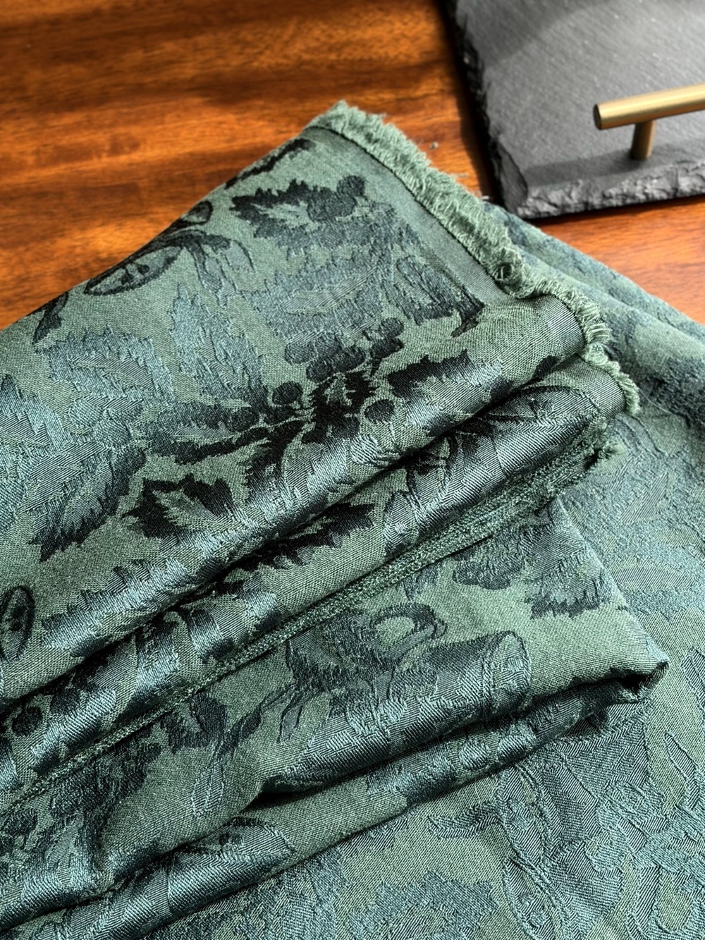 Vintage Green Jacquard Christmas Tablecloth 71โx108โ Holiday Holly